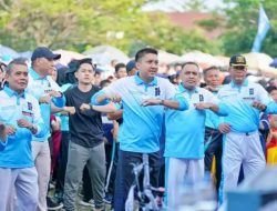 Meriahkan HUT OI Ke-20 Bupati Panca Dan Wakil Bupati H. Ardani Ikuti Jalan Santai Dan senam Bersama