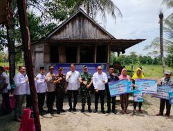 Pemkab OKI Bedah Puluhan Rumah dan Bantu Sanitasi Layak