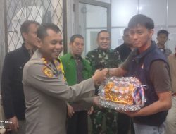 Pj Bupati OKI Bagi-Bagi Vitamin dan Siagakan Tim Kesehatan untuk Petugas PPK