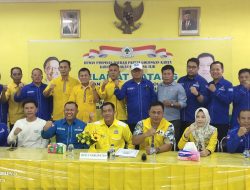 Muchendi Serahkan Berkas Bacalon Bupati OKI Di Partai Golkar