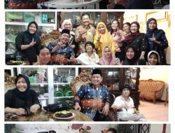 H. Askolani, SH. Sambangi Kediaman Hj.Karmina Untuk Bersilaturahmi sSerta Meminta Doa