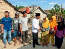 Sambangi Korban Kebakaran, Shodiq Berikan Bantuan