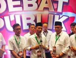 Hindari Wartawan Paslon MURI Kabur Setelah Debat Publik