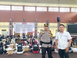 Personil Polres Banyuasin Amankan Pelipatan Surat Suara Pilkada 2024