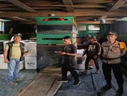 Polsek Sungsang Lakukan Pengamanan Distribusi Logistik Pilkada Ke PPK Karang Agung Ilir