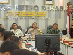 Kapolres Metro Bekasi Ikuti Video Conference Bersama Kapolri Terkait Kesiapan Keamanan Pilkada Serentak 2024
