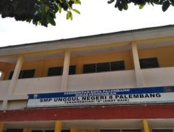 Dikonfirmasi Temuan LHP BPK RP. 96JT, Oknum Kepala SMP Negeri 8 Palembang: Tidak Bisa Dipakai, Hanya Melihat Saja