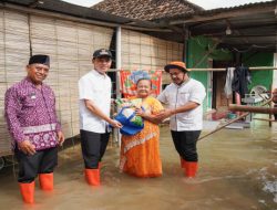 Baru Pulang Retret, Bupati dan Wabup OKI Tancap Gas Tinjau Warga Terdampak Banjir