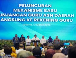 Kapolri Dampingi Presiden Resmikan Sistem Baru Penyaluran Tunjangan Guru ASN