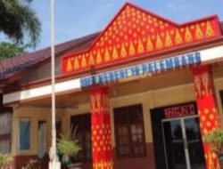 APH – BPK Segera Periksa Dana Bos Komite SMAN 10 Palembang, Diduga Jual Beli Buku LKS Dan Pungut Uang Pembangunan Capai 2,5Juta