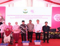 Peduli Masyarakat OKI, Bhayangkari Sumsel Serahkan Sumur Bor dan Rumah Layak Huni