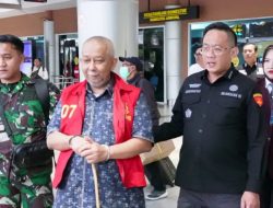 Kejati Sumsel Lakukan Pemindahan Tersangka PB, Terkait akasus Tipikor LRT, Ke Rutan Klas 1 Palembang