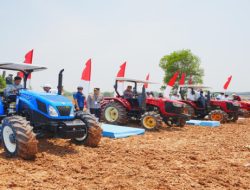 Kawal Instruksi Presiden soal Swasembada Pangan, Kapolri Gelar Tanam Jagung Serentak