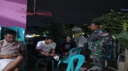 Jaga Keamanan Lingkungan, Babinsa Koramil 402-05/Muara Kuang Gelar Patroli Siskamling Bersama Di Desa Kuang Dalam