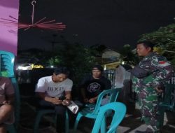 Jaga Keamanan Lingkungan, Babinsa Koramil 402-05/Muara Kuang Gelar Patroli Siskamling Bersama Di Desa Kuang Dalam