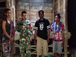 Babinsa Koramil 402-13/Sungai Menang Ajak Warga Desa Sri Gading Aktif Siskamling Saat Patroli Malam