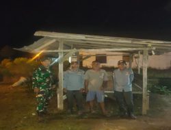 Babinsa Koramil 402-10/Kayuagung Ciptakan Suasana Kondusif, Dengan Patroli Siskamling Bersama