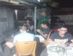 Hindari Terjadinya Kejahatan Jelang Tahun Baru Babinsa Koramil 402-04/Tg Raja Patroli Malam Guna Pastikan Wilayah Binaan Aman