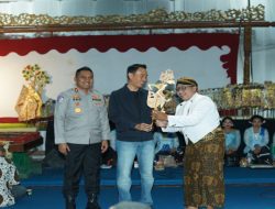 Pergelaran Wayang Kulit “Polres OKI Hadir” Pererat Silaturahmi Bersama Masyarakat