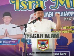 Wali Kota Pagar Alam Ludi Oliansyah Hadiri Isra Miraj di Masjid Al-Akbar, Sampaikan Pesan Menyentuh