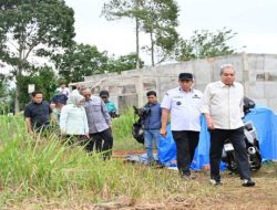 Wali Kota Pagar Alam dan Komisi IV DPRD Provinsi Sumsel Tinjau Jembatan Tebat Gheban