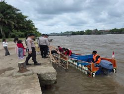 Polres OKI Turunkan 72 Personel Amankan Tradisi Cakat Stempel di Sungai Komering