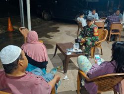 Jaga Keamanan, Babinsa 402-13/S Menang Laksanakan Patroli Siskamling Bersama Masyarakat Desa Talang Jaya