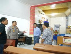 Polres OKI Bersihkan Gereja GPJKO di Kayuagung, Perkuat Toleransi Lewat Program Belida