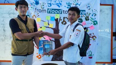 PTBA Perkuat Pemulihan Psikologis dan Sarana Pendidikan Pascabanjir Sumatera