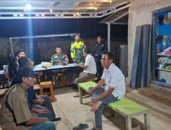 Perkuat Keamanan Desa, Babinsa Koramil 402-13/Sungai Menang Gencarkan Patroli Siskamling