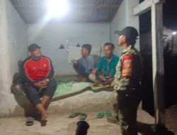 Patroli Malam Babinsa Kertamukti Bukti Nyata TNI Selalu di Hati Rakyat