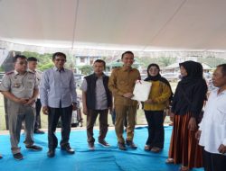 Puluhan Tahun Menunggu, Warga Terusan Sialang Akhirnya Kantongi Sertifikat Tanah