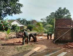 TNI dan Warga Bersatu, Pembangunan MCK TMMD Kodim 0402/OKI Terus Berjalan
