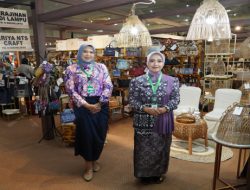 PERSIT BISA 2 BERLANGSUNG SEMARAK, KETUA PERSIT PD II/SRIWIJAYA ANGKAT WASTRA KAWAI KANDUK OKU SELATAN