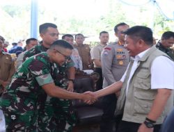 Dandim 0402/OKI Hadiri Gerakan Tanam Bersama Gubernur Sumsel di Desa Cahaya Bumi