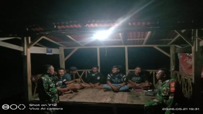 Sinergi TNI-Rakyat Kuat, Babinsa Air Sugihan Gelar Patroli Siskamling di Desa Kertamukti