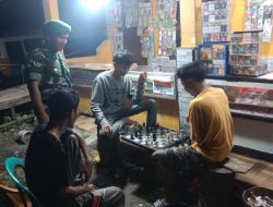 Babinsa Koramil 402-07/Indralaya Ajak Warga Desa Meranjat 2 Hidupkan Kembali Siskamling Demi Keamanan Lingkungan