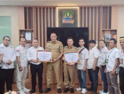 Panitia HPN Bekasi Raya 2026 Serahkan Piagam Penghargaan dan Laporan Kegiatan