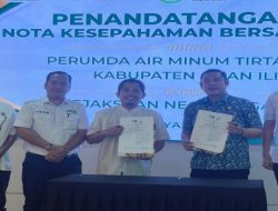 Penandatanganan Memorandum of Understanding ( MOU ) antara Kejaksaan Negeri Ogan Ilir dengan Perumda Air Minum Tirta Ogan