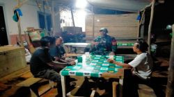 Wujudkan Lingkungan Aman Dan Nyaman Babinsa Sungai Menang Bersama Warga Gelar Patroli Siskamling