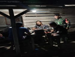 Babinsa Koramil 402-14/Air Sugihan Patroli dan Monitoring Siskamling untuk Menjaga Kondusivitas Wilayah
