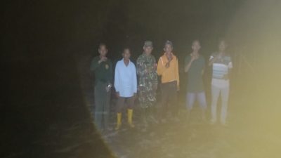 Wujudkan Lingkungan Aman dan Nyaman Babinsa, Bhabinkamtibmas dan Warga Gelar Patroli Siskamling Di Desa Pedamaran IV
