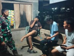 Malam Patroli Bersama: Babinsa dan Warga Tanjung Agung Kompak Jaga Desa