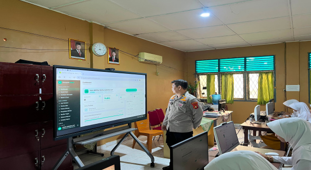 Polres OKI Ajak Pelajar SMAN 1 Kayuagung Bijak Manfaatkan AI