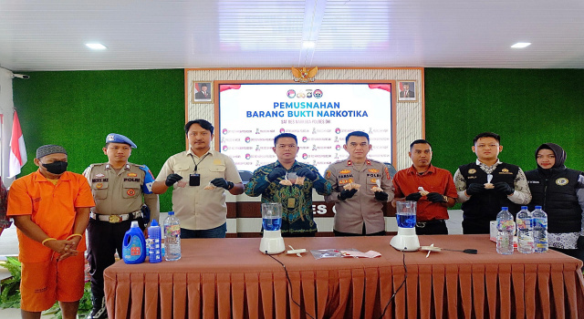 Polres OKI Musnahkan 994 Pil Ekstasi, Cegah Narkoba Beredar