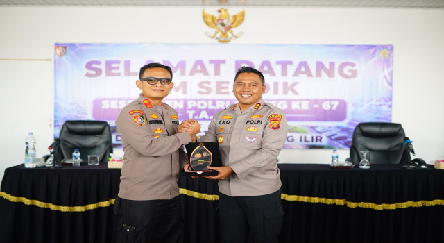 Kapolres OKI Sambut 11 Serdik Sespimen Polri, Karhutla Dibedah dari Pencegahan hingga Trauma Warga